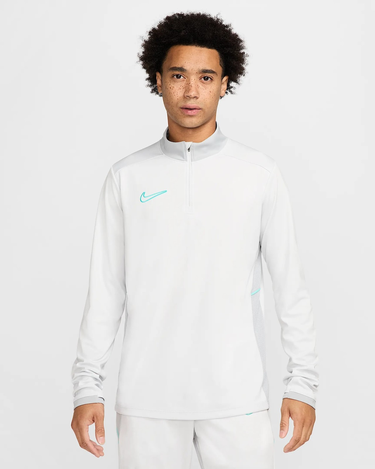 Nike Dri-FIT Academy Long-Sleeve L