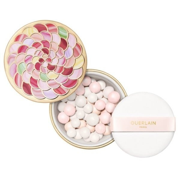 Rozjasňující pudrové perly Météorites (Light Revealing Pearls of Powder) Guerlain / Odstín: 04 Amber - 20 g