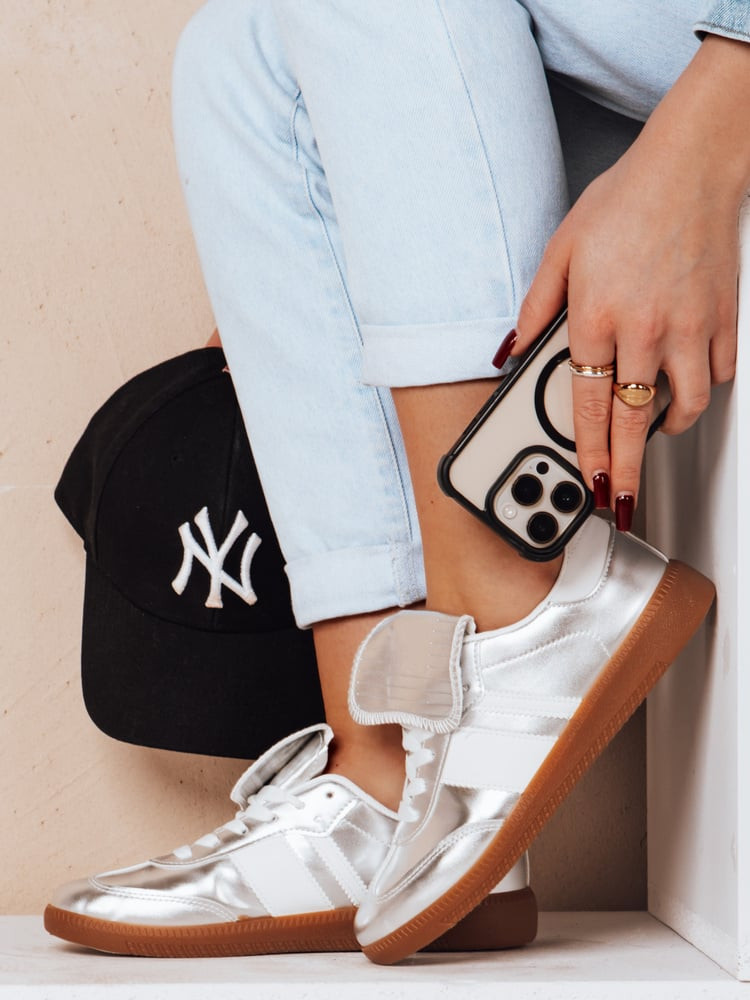 Sportowe sneakersy damskie SNIKARI srebrne Dstreet