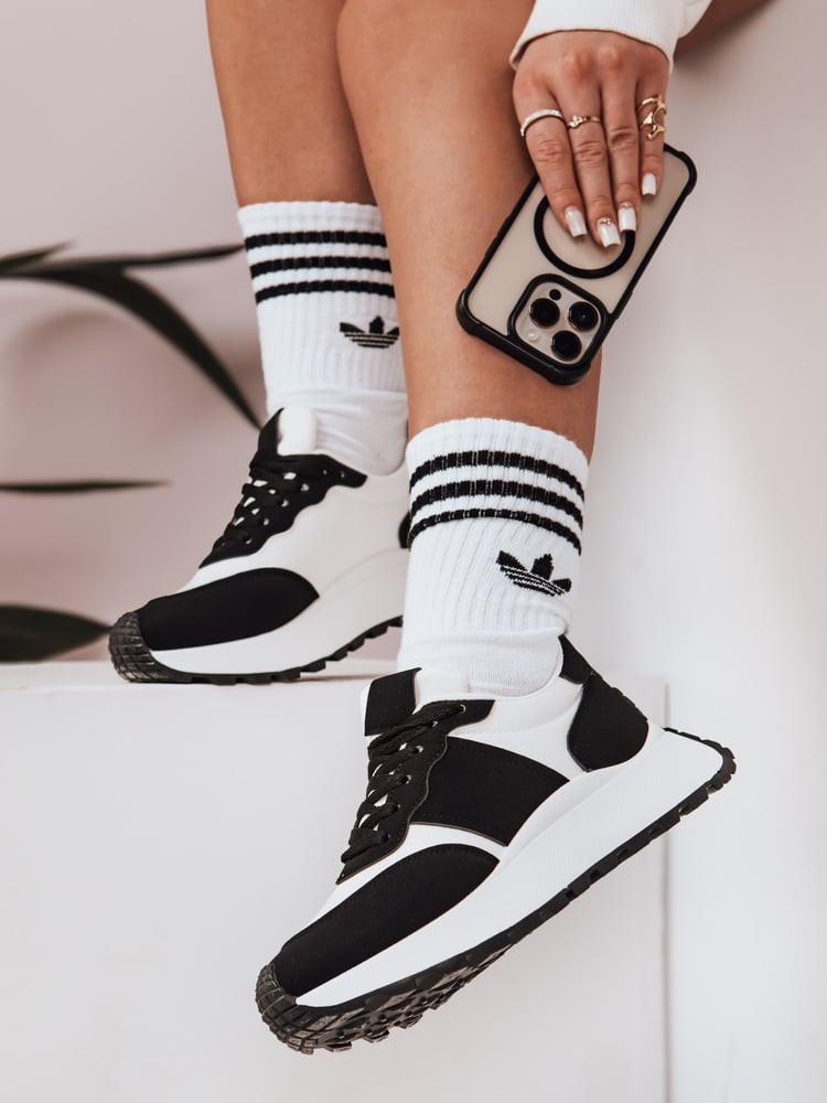 Sneakersy damskie na płaskiej podeszwie NEWSTREET czarne Dstreet