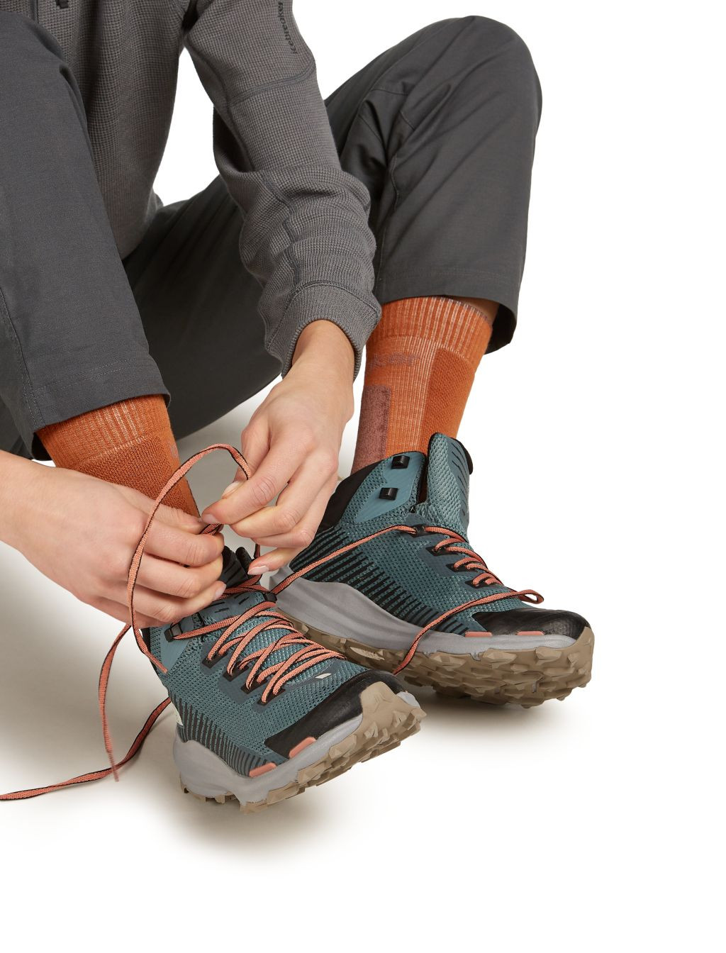 ICEBREAKER Wmns Hike+ Medium Crew, Dusty Clay/Carob velikost: L