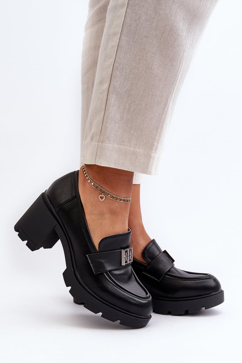 PE1 Dámské polobotky na robustním podpatku s ozdobou Černé Ranunca