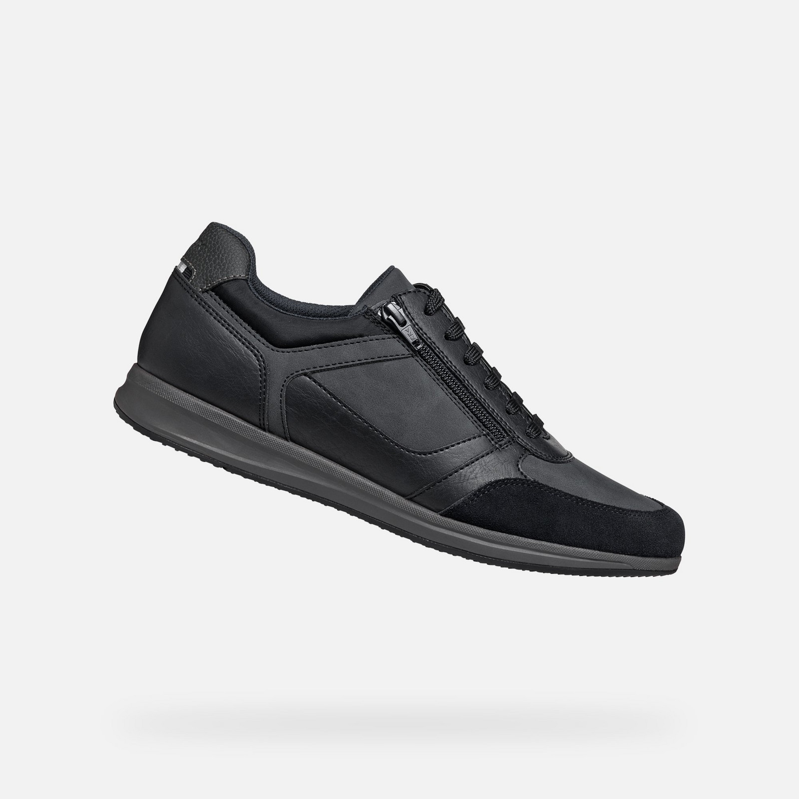 Tmavě modrá pánská běžná obuv Geox Avery - Pánské