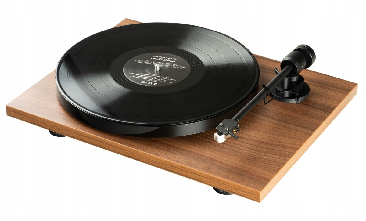 Pro-Ject E1 Phono s vestavěným předzesilovačem Audio-Technica AT3600L