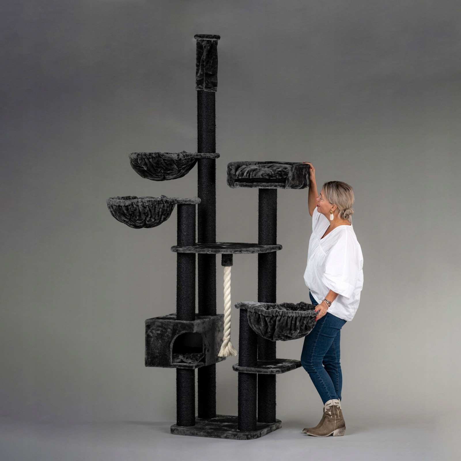 Škrabadlo XXL věž Rhr Quality 161 220 cm