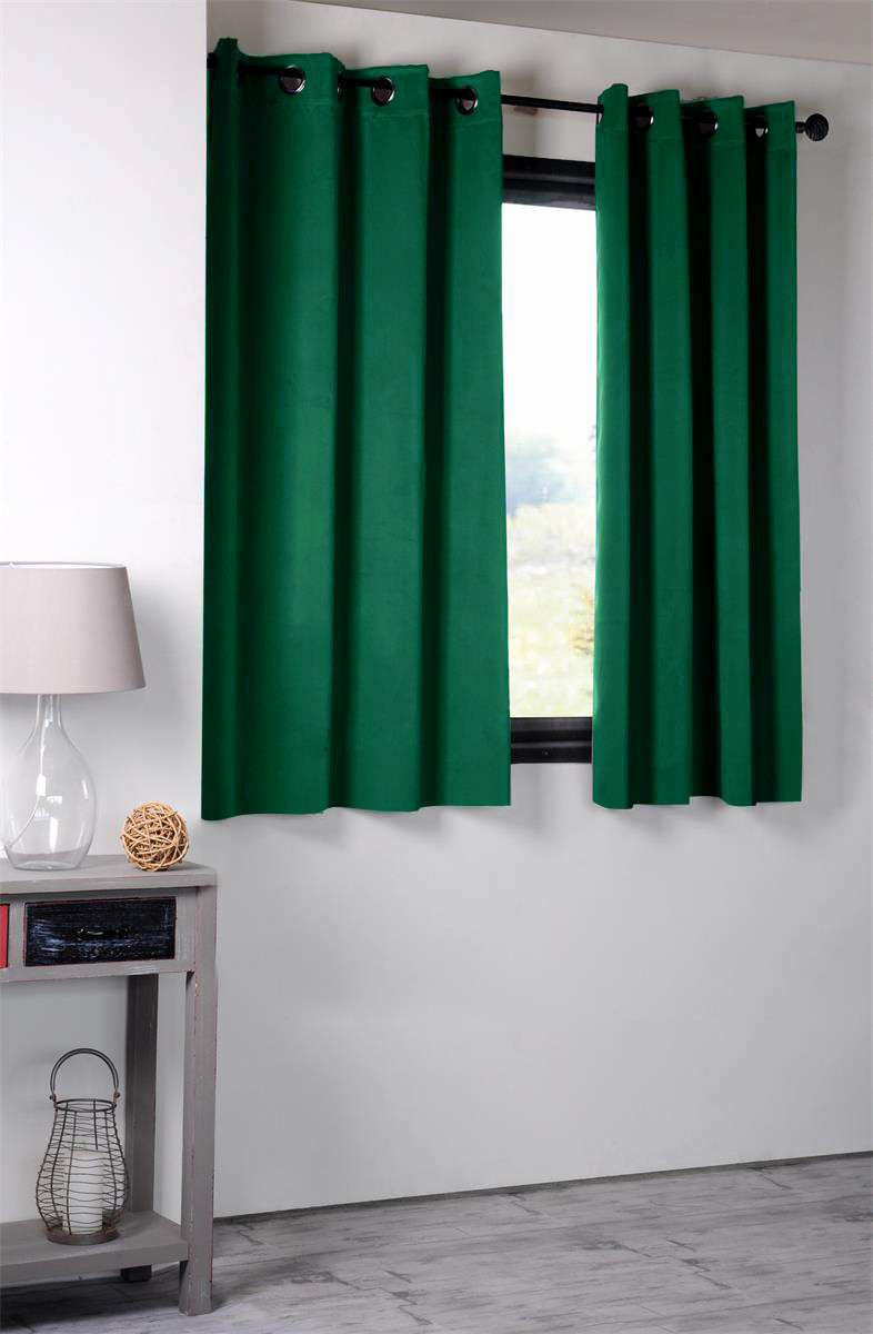 Dekorační závěs s kroužky zatemňující NEW VITORIA - BLACKOUT 135x160 cm zelená (cena za 1 kus) France