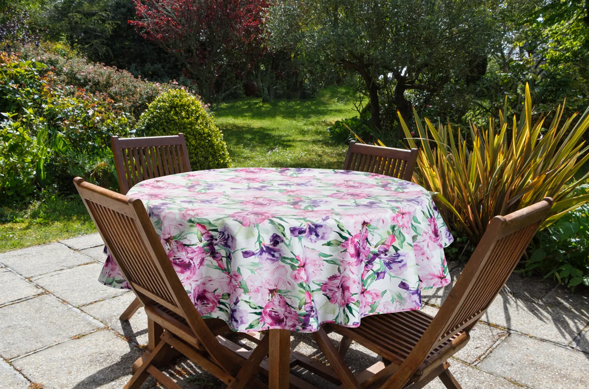 Venkovní vzorovaný ubrus FLOWERS III. Ø 150 cm Mybesthome