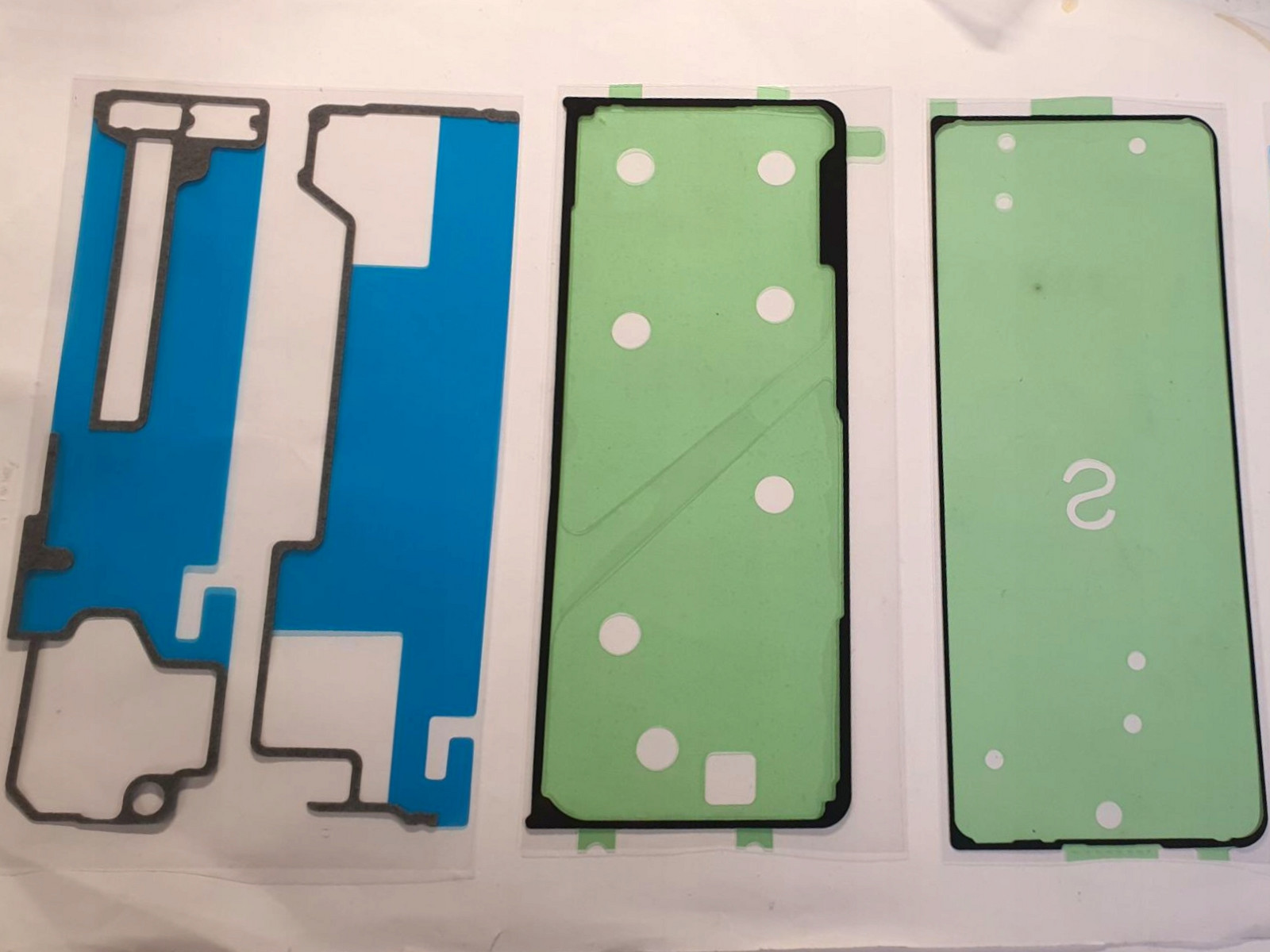 Samsung Z Fold 4 – kompletní sada těsnění a těsnění těsnění