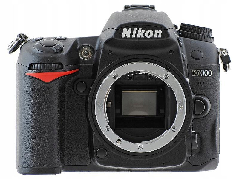 Zrcadlovka Nikon D7000 tělo