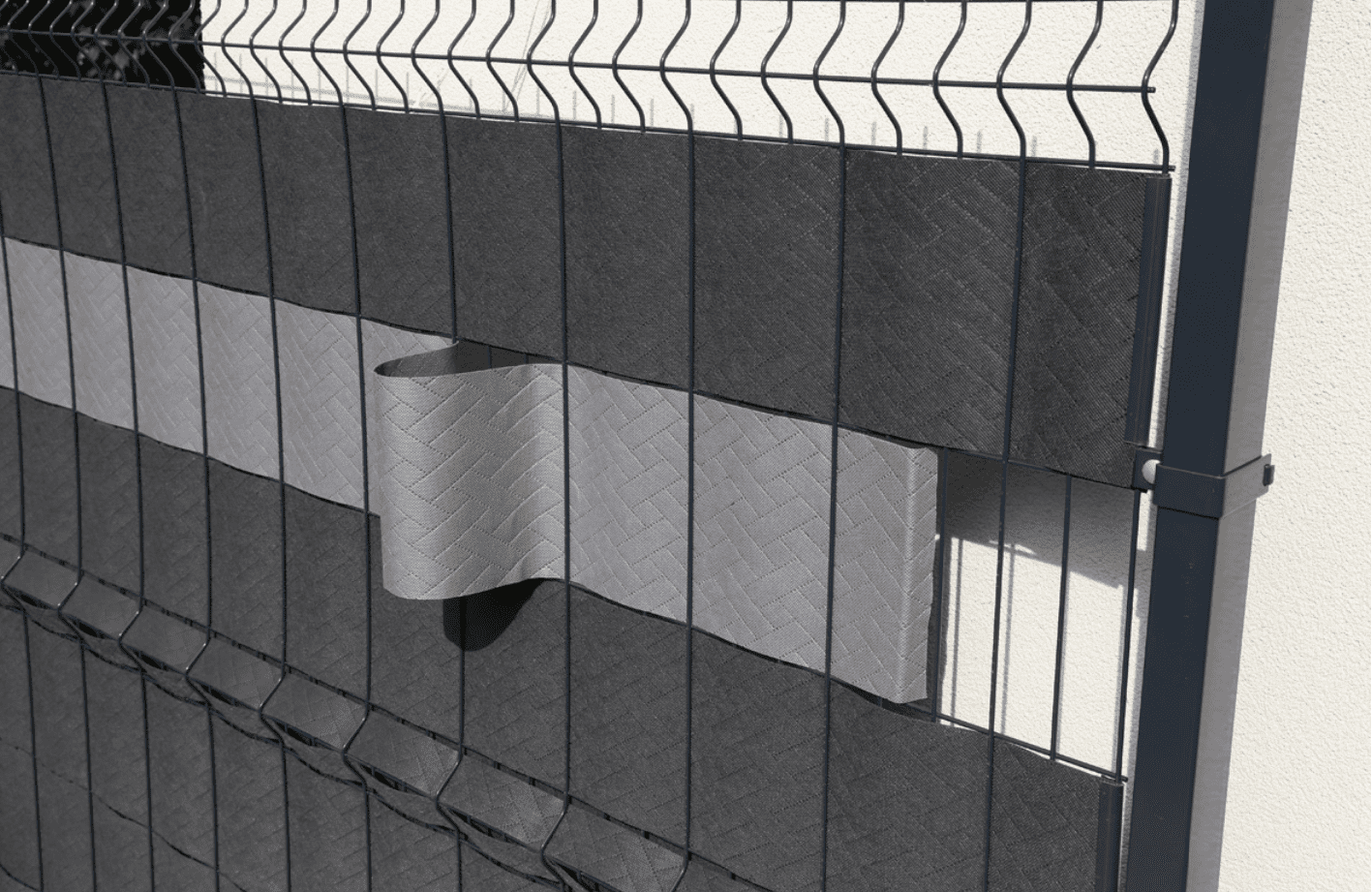 Stínící krycí páska na plot 19,3 cm x 33 metrů PREMIUM ratanový vzor hnědá MyBestHome