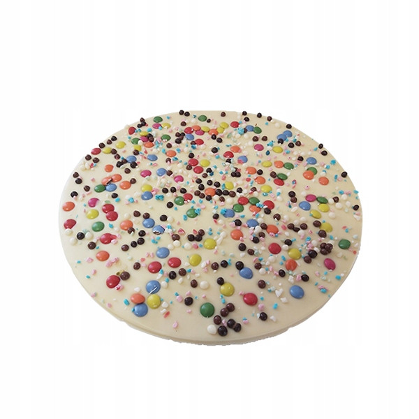 Pizza z bílé čokolády s lentilkami, dalšími přísadami, Den dětí