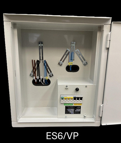 Elektroměrový rozvaděč AROVA SERVIS ES 6/VP 25A/3+HDO pro ČEZ šedý