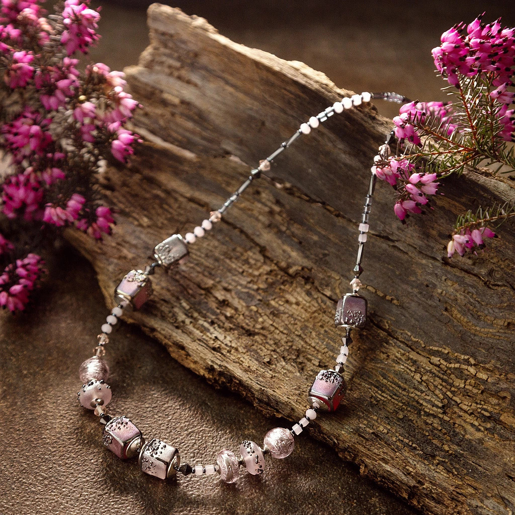 Lampglas Náhrdelník s ryzím stříbrem v perlách Lampglas Gentle Flamingo NCU77