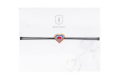 Dřevěný provázkový náramek - Duhové srdce