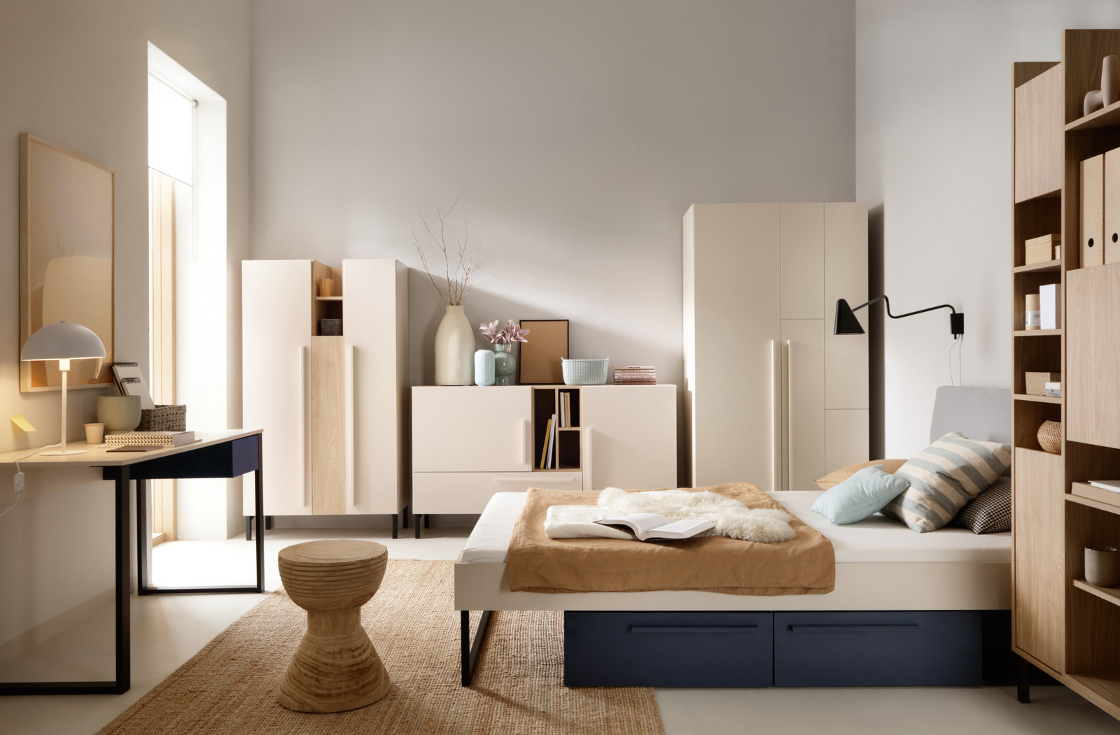 Dětský pokoj Sergio 3 Barva korpusu + barva dveří: Pískově béžová / Dub olejovaný / Královská modrá