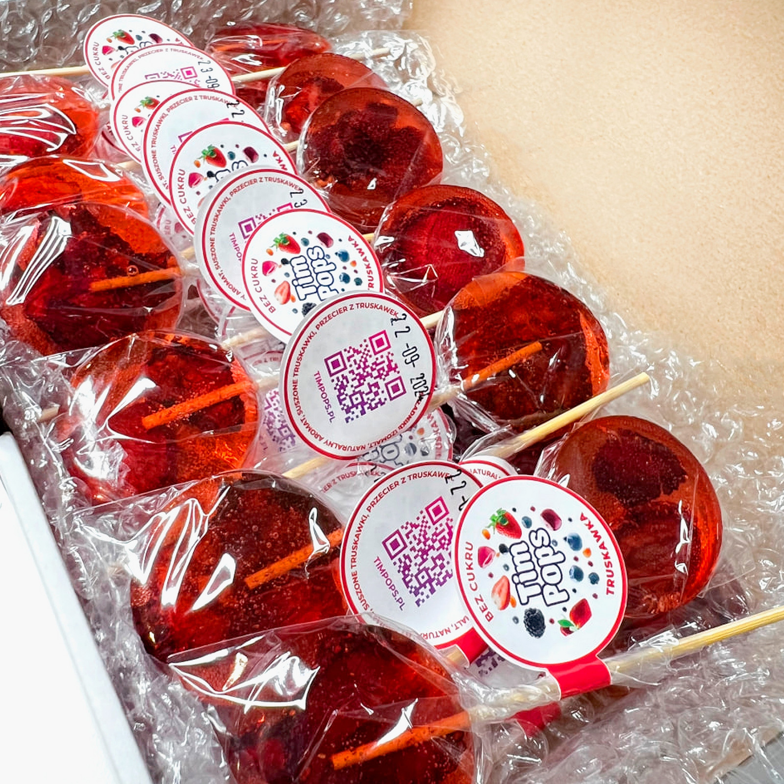 Sada Party Box TimPops 25 lízátek s jahodovou příchutí (bez cukru)