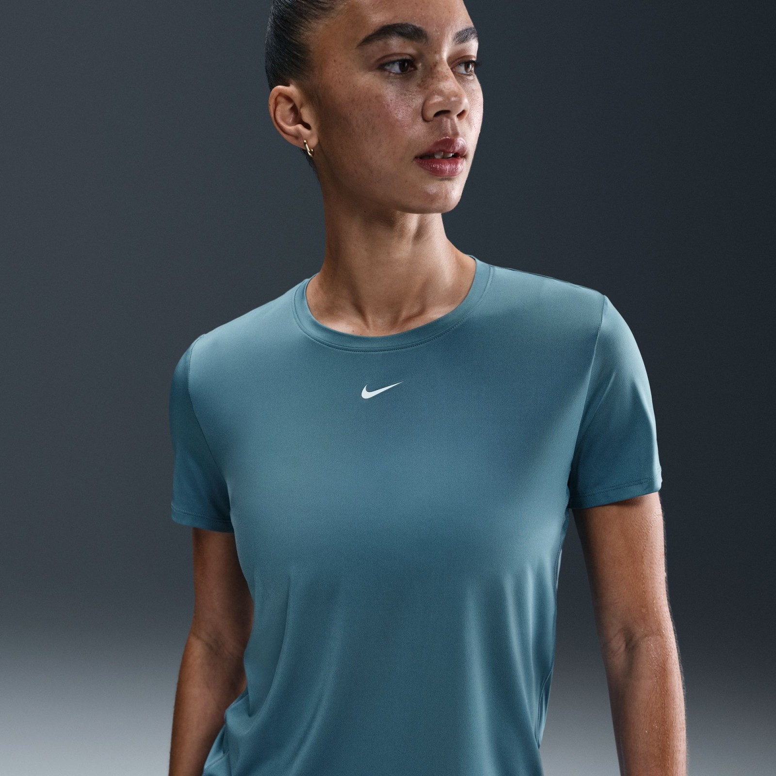 Nike One Classic L