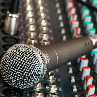 Jiří Hubička: Síla slova - Jiří Dvořák, Pavel Soukup, Petr Kostka, Tereza Bebarová, Jiří Hubička, Michal Pavlata, Jiří Ornest, Tomáš Karger, Igor Bare