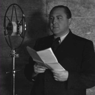 Vítězslav Nezval: Schovávaná na schodech - Vítězslav Nezval, Ivanka Devátá, Pavel Soukup, Helena Albertová, Viktor Preiss, Daniela Kolářová, Ota Sklen