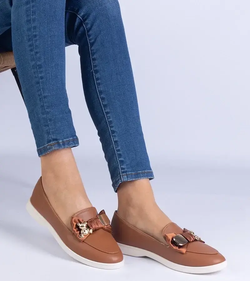 marka niezdefiniowana Brown loafers decorated with a bow and a gold teddy bear Nensi