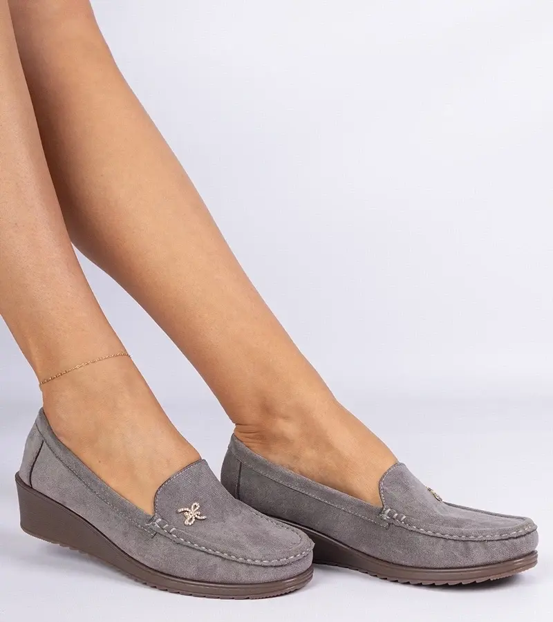 marka niezdefiniowana Gray loafers with a wedge made of eco-suede Sarimi