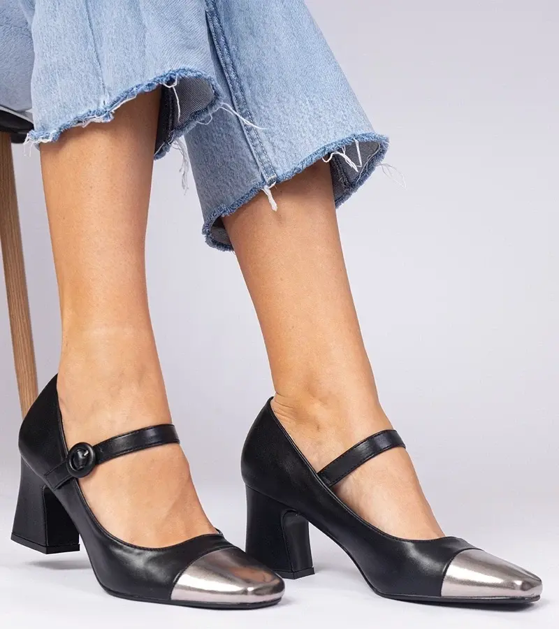 marka niezdefiniowana Black women's pumps with a silver toe Radora