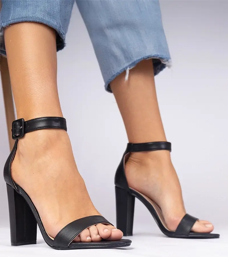 marka niezdefiniowana Black sandals with an ankle strap on a block heel Miledia