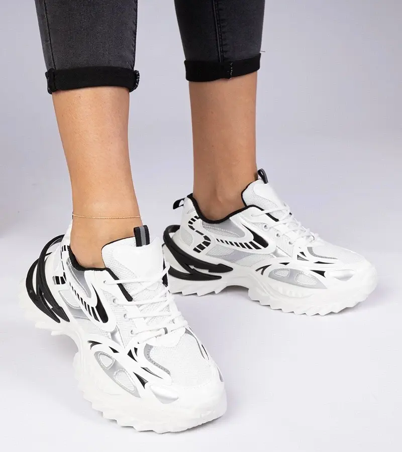 marka niezdefiniowana White sporty sneakers on a chunky sole Lirata