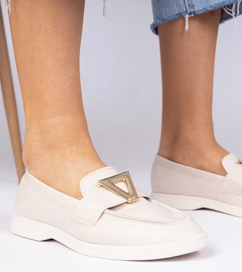 marka niezdefiniowana Beige women's moccasins with elegant decoration Viletta