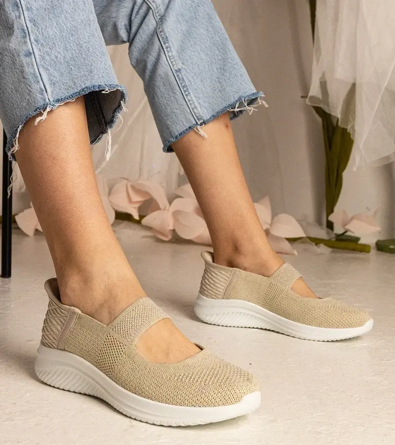 marka niezdefiniowana Beige women's slip-on sneakers with embossed sole Muratti