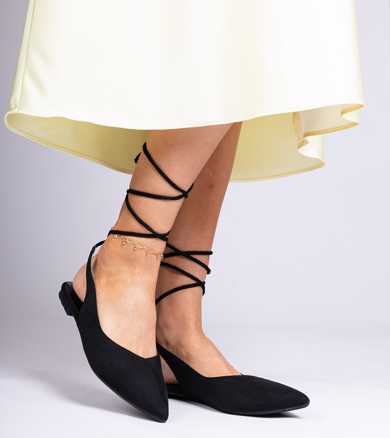 marka niezdefiniowana Black flat lace-up pumps tied around the ankle Karlioz