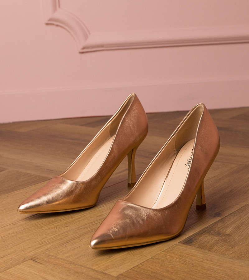 marka niezdefiniowana Champagne classic pumps made of eco-leather Kolly