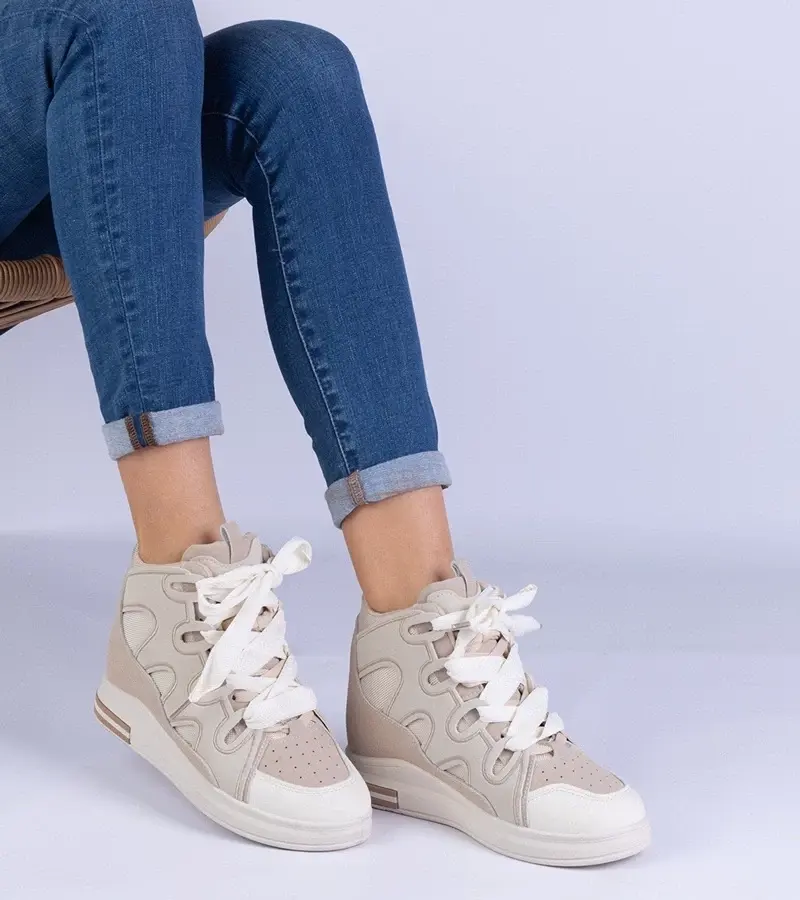 UR/CEO Beige women's sneakers with thick laces Gralina