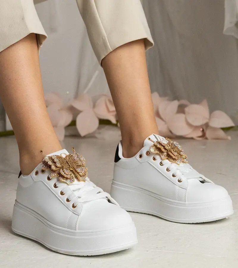 UR/CEO Black and white sneakers adorned with a butterfly with rhinestones Kariba