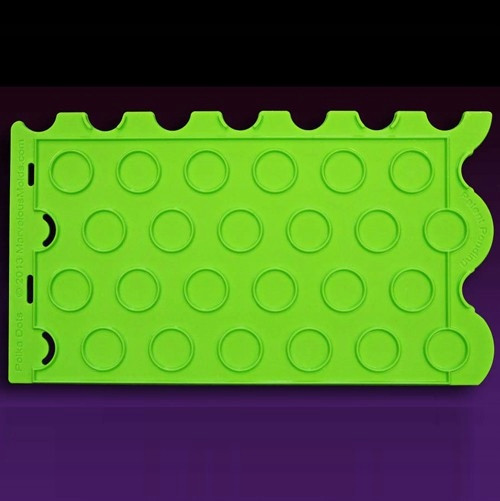 Silikonová forma Marvelous Hráchy/ Tečky