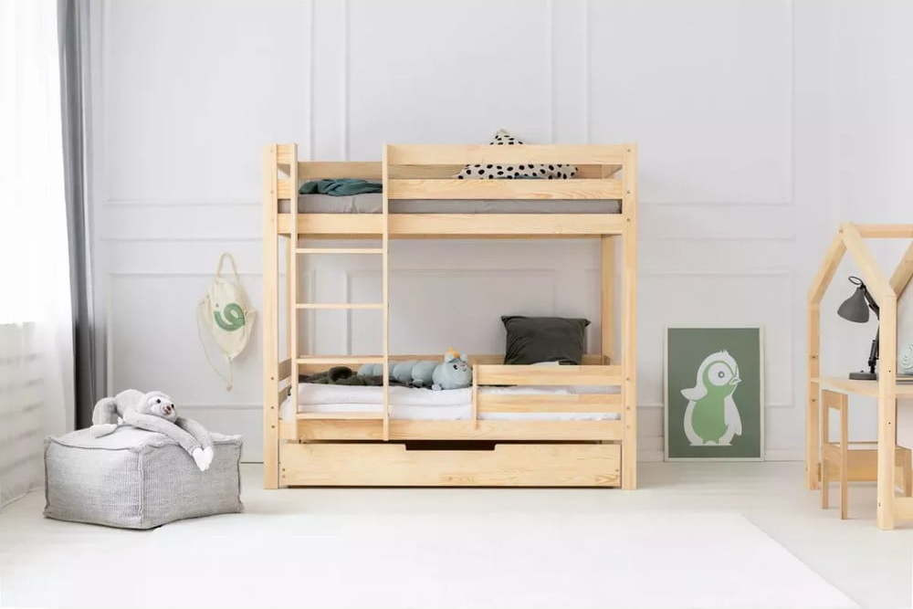 Patrová dětská postel s výsuvným lůžkem s úložným prostorem s roštem v přírodní barvě 90x190 cm CLPBN – Adeko