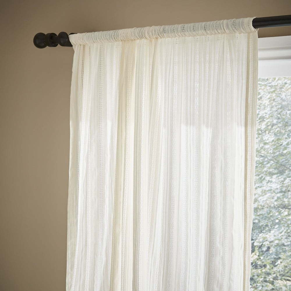 Bílá voálová záclona 140x229 cm Zofia Broderie Anglaise – Pineapple Elephant