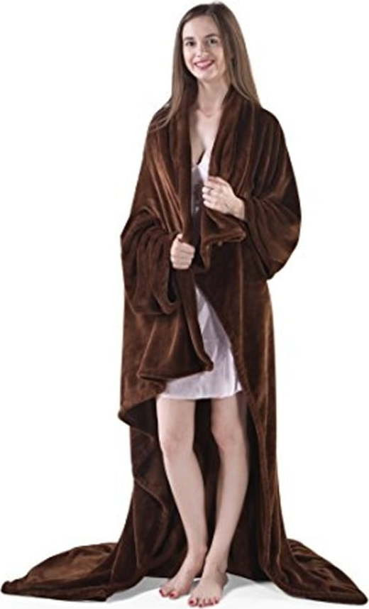 Hnědá televizní deka z mikrovlákna DecoKing Lazy, 180 x 150 cm