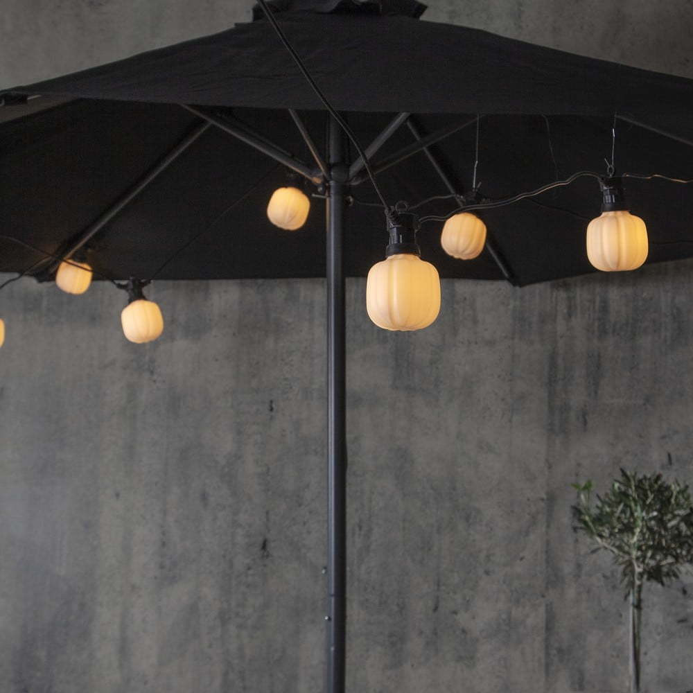 Černý venkovní světelný LED řetěz Star Trading Circus Maxi, délka 5 m