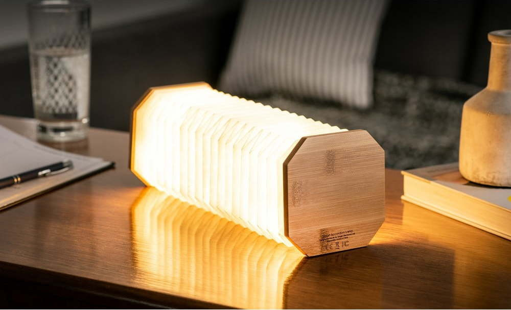 LED stmívatelná stolní lampa v přírodní barvě (výška 3,5 cm) Accordion – Gingko