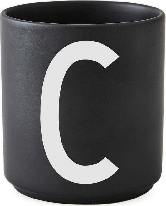 Černý porcelánový hrnek Design Letters Alphabet C, 250 ml