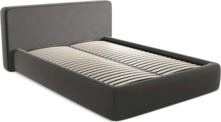 Tmavě šedá čalouněná dvoulůžková postel s úložným prostorem s roštem 180x200 cm Kiana – Makamii