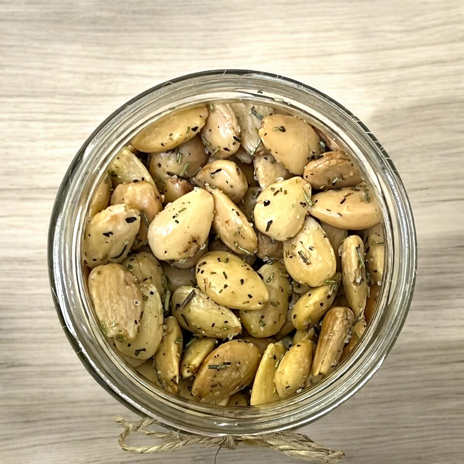 Nutworld.cz Mandle pražené solené s bylinkami Valencie DELUXE Množství:: 200g