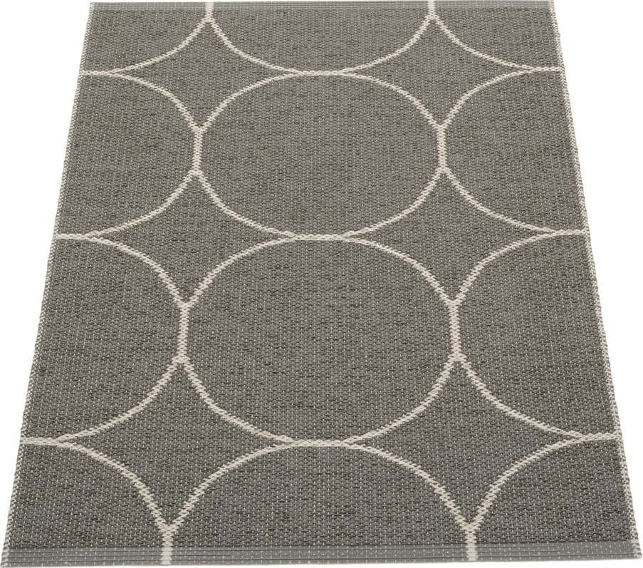 Tmavě šedý vnitřní a venkovní koberec 70x100 cm Boo Charcoal Linen – Pappelina