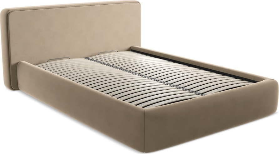 Světle hnědá čalouněná dvoulůžková postel s úložným prostorem s roštem 140x200 cm Kiana – Makamii
