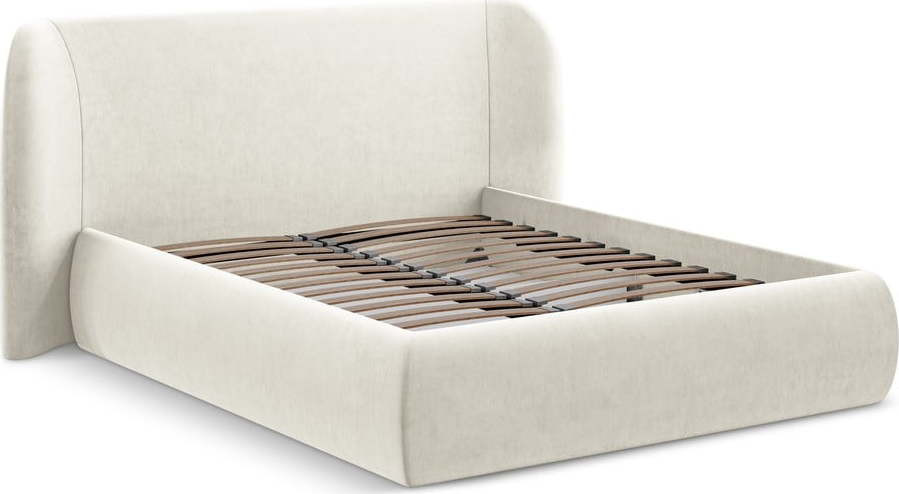 Krémová čalouněná dvoulůžková postel s úložným prostorem s roštem 140x200 cm Hauke – Makamii