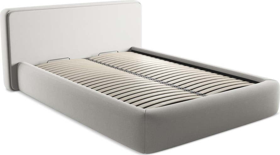 Světle šedá čalouněná dvoulůžková postel s úložným prostorem s roštem 140x200 cm Kiana – Makamii