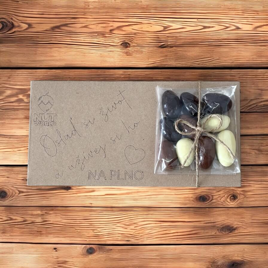 Nutworld.cz Dárková kazetka SLADKÁ - Mandle tří barev 50g JAKÝ TEXT DÁME?: OSLAĎ SI ŽIVOT