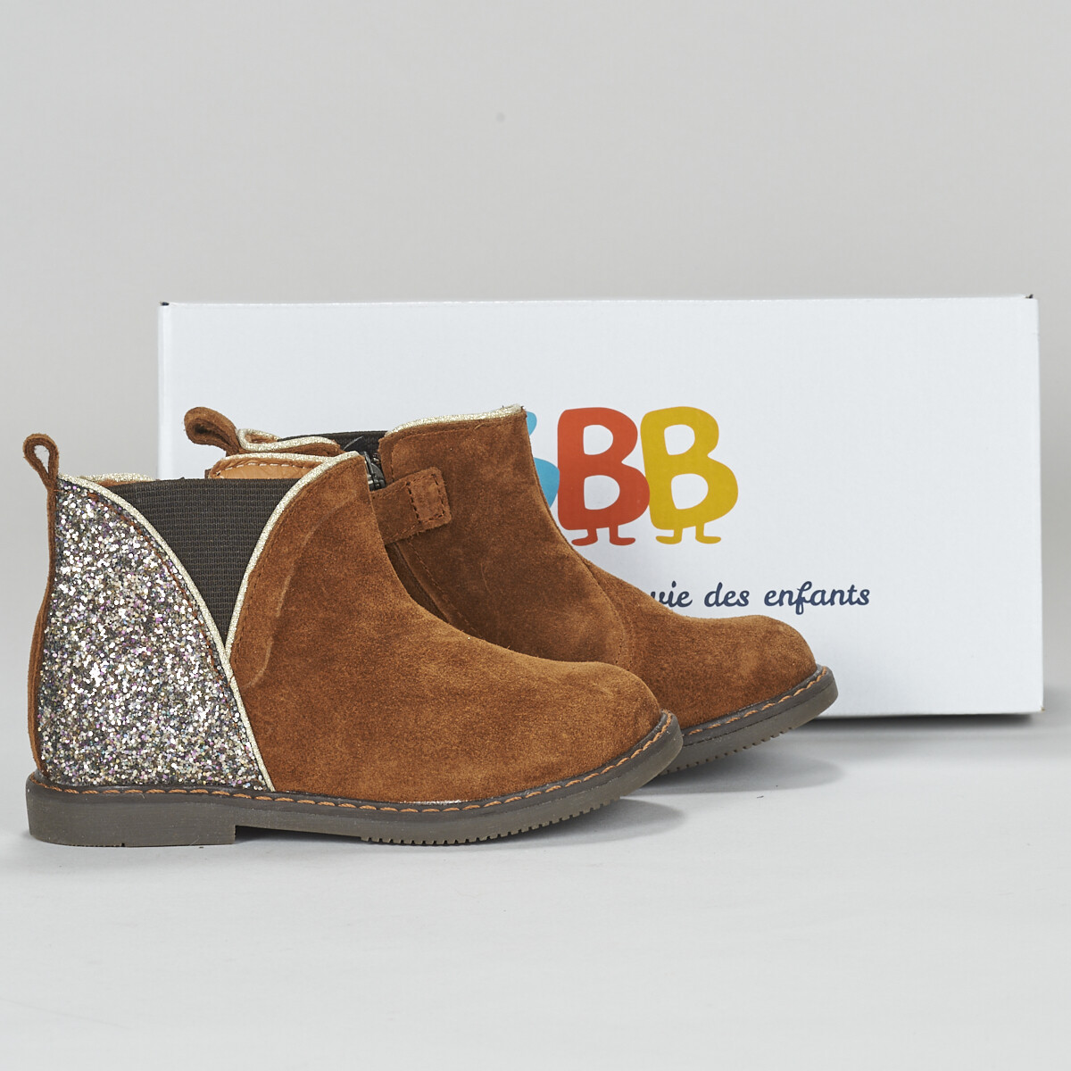 GBB  AI301-44-C-ECH  Hnědá