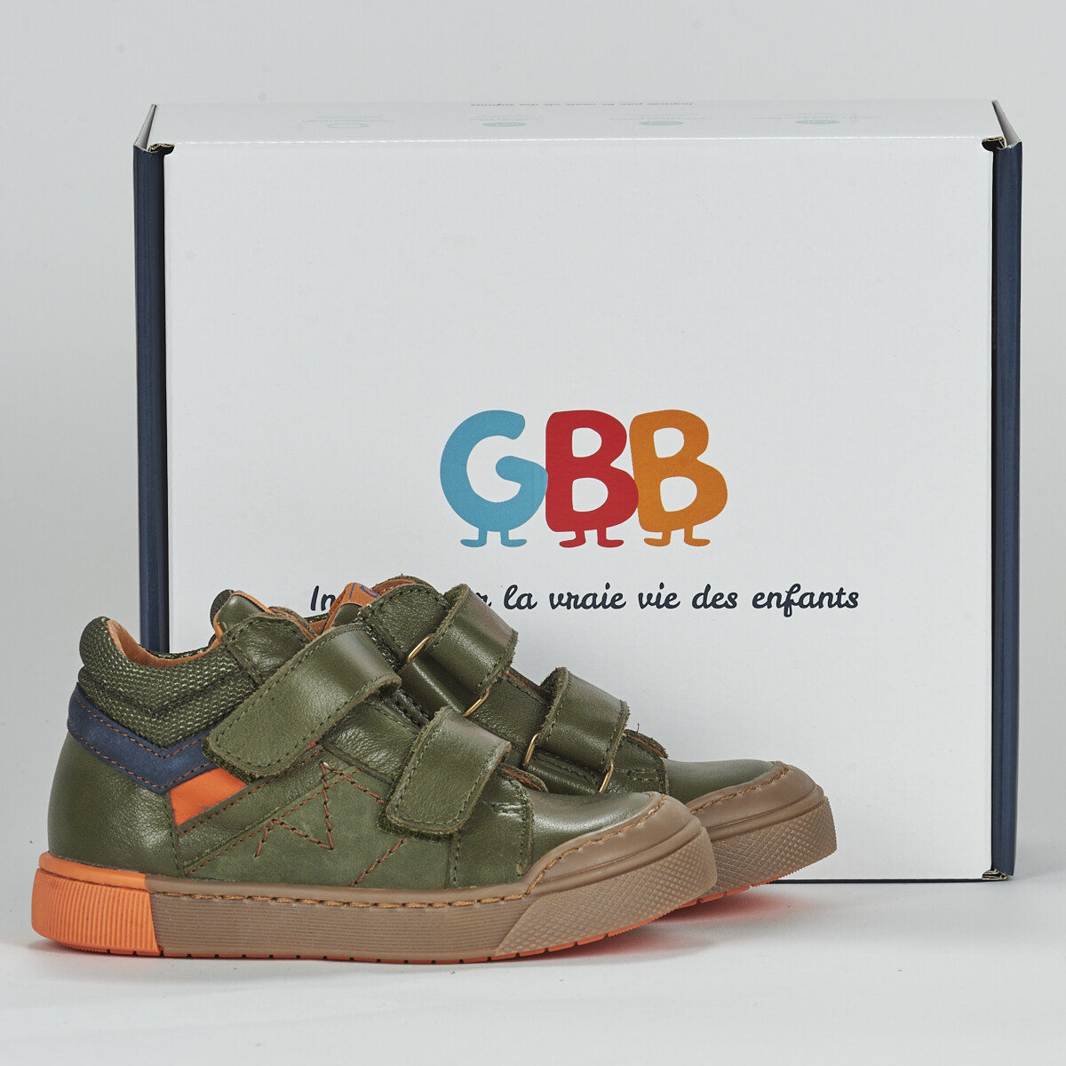 GBB  AI351-15-C-ECH  Zelená